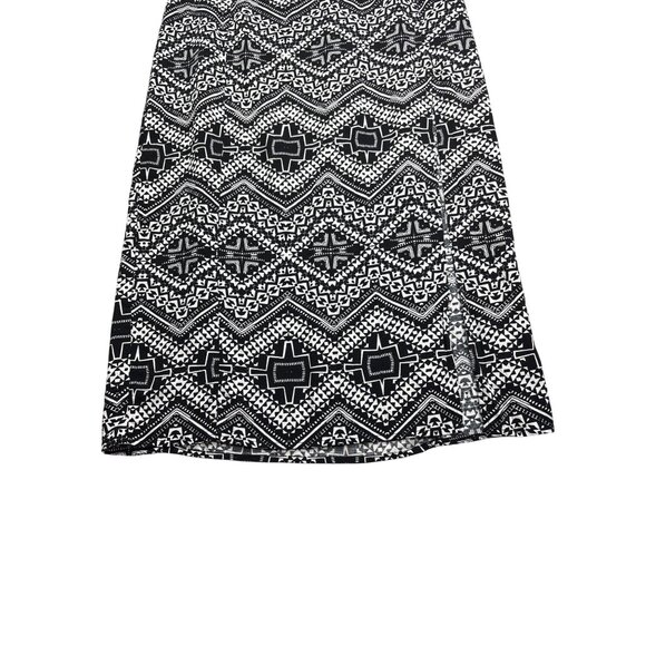 Express Straight Midi Skirt Black White Geometric Pattern M Side Slit Smocked - Picture 3 of 9
